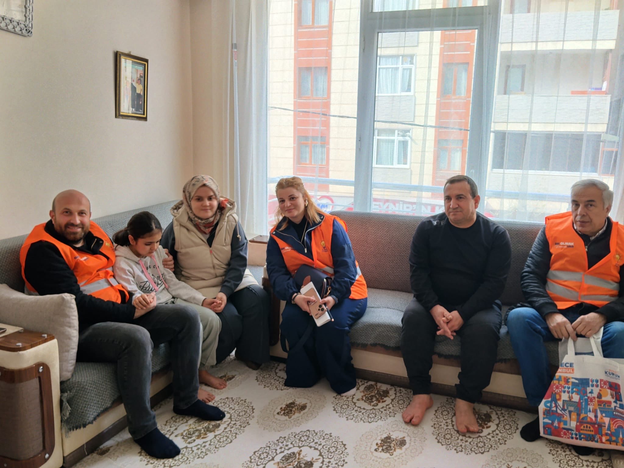 AK Parti Maltepe’den Gönül Seferberliği: İftar Öncesi Hanelerde Bereket Paylaşımı