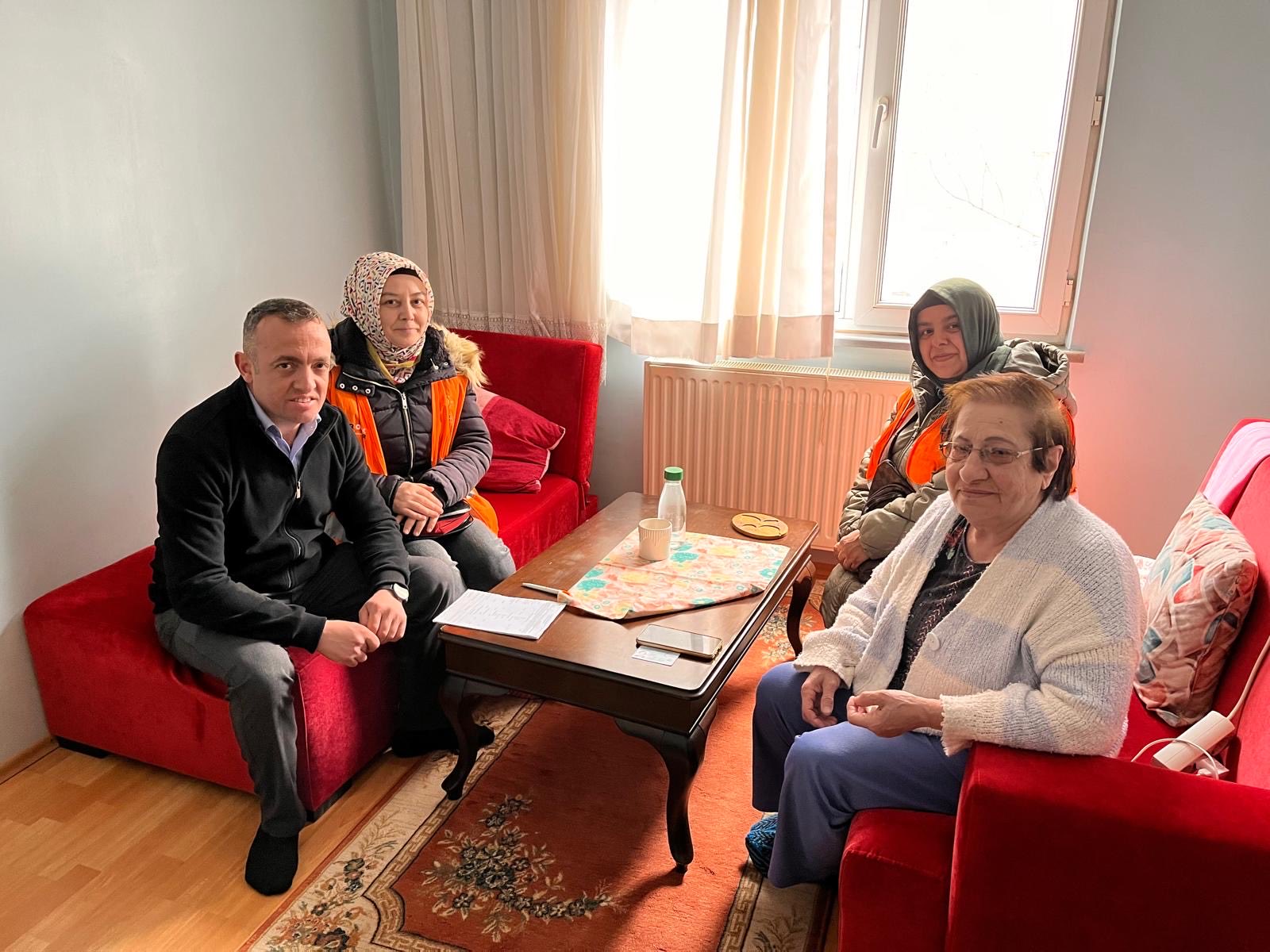 AK Parti Maltepe, Zümrütevler’de Gönül Köprüleri Kurmaya Devam Ediyor