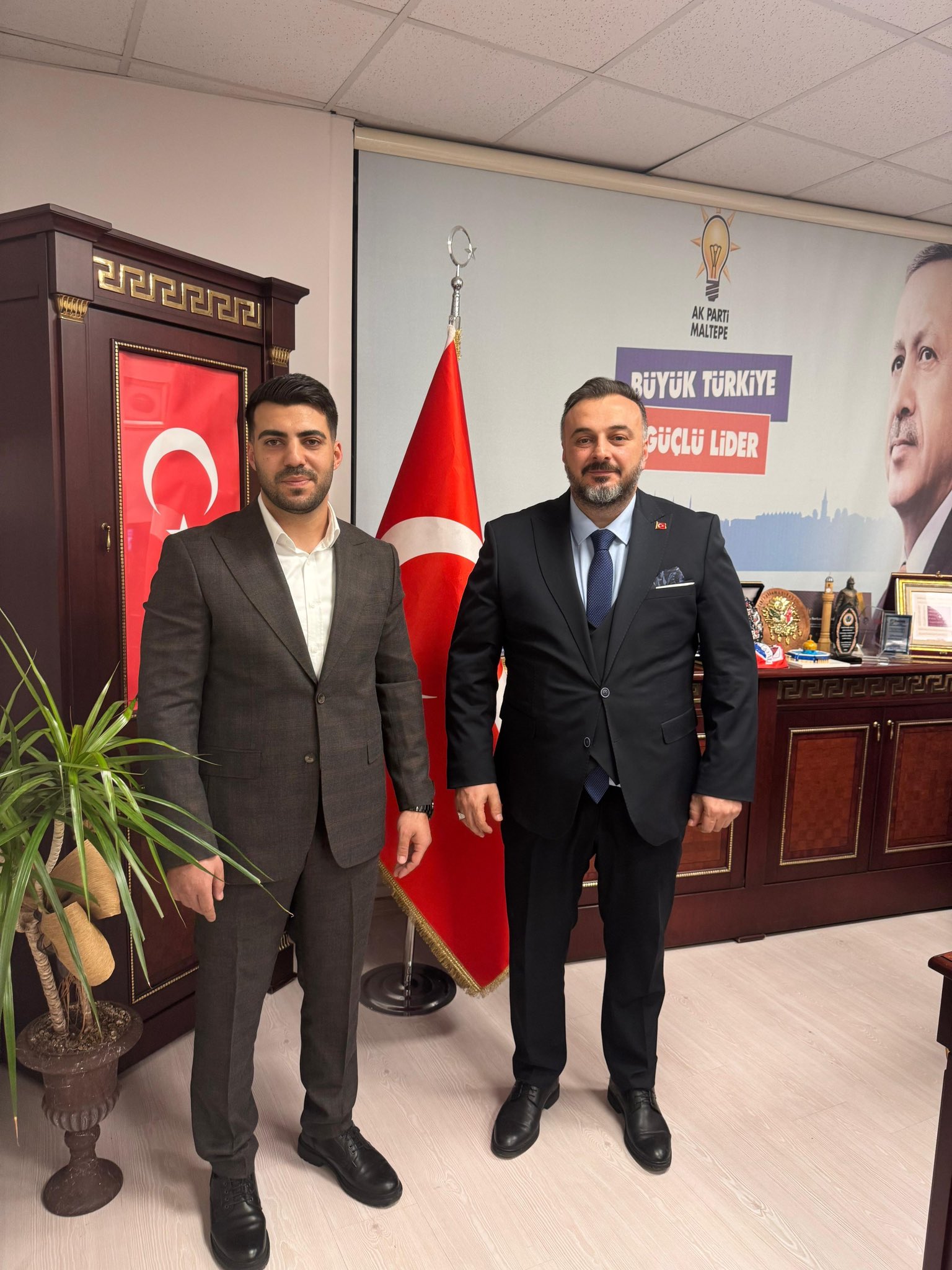 Genel Merkez Gençlik Kolları Başkanlığı tarafından, Maltepe İlçe Gençlik Kolları Başkanlığına Hüseyin Topçu atanmıştır.