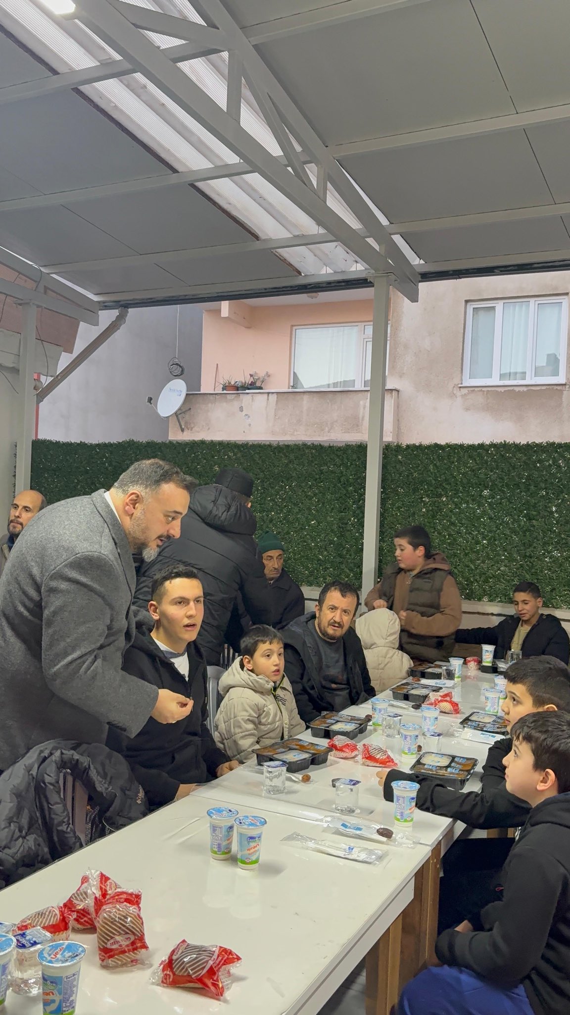 AK Parti Maltepe, Fındıklı Camii İftar Sofrasında Mahalle Sakinleriyle Buluştu