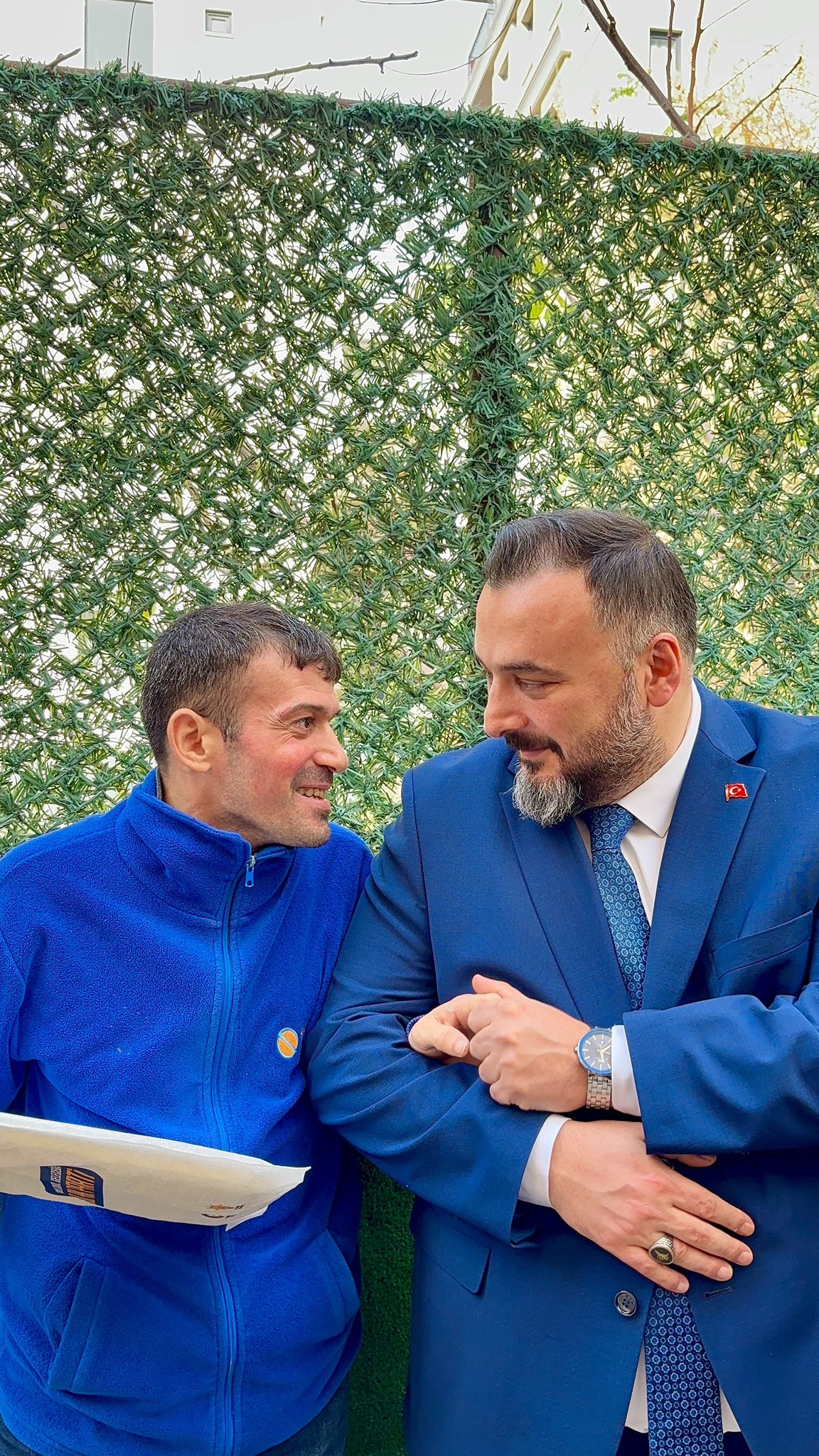 Kadın Kollarımızın değerli üyeleriyle birlikte, Avrasya Özel Çocuklar Derneği'ne kurumsal bir ziyaret gerçekleştirdik.