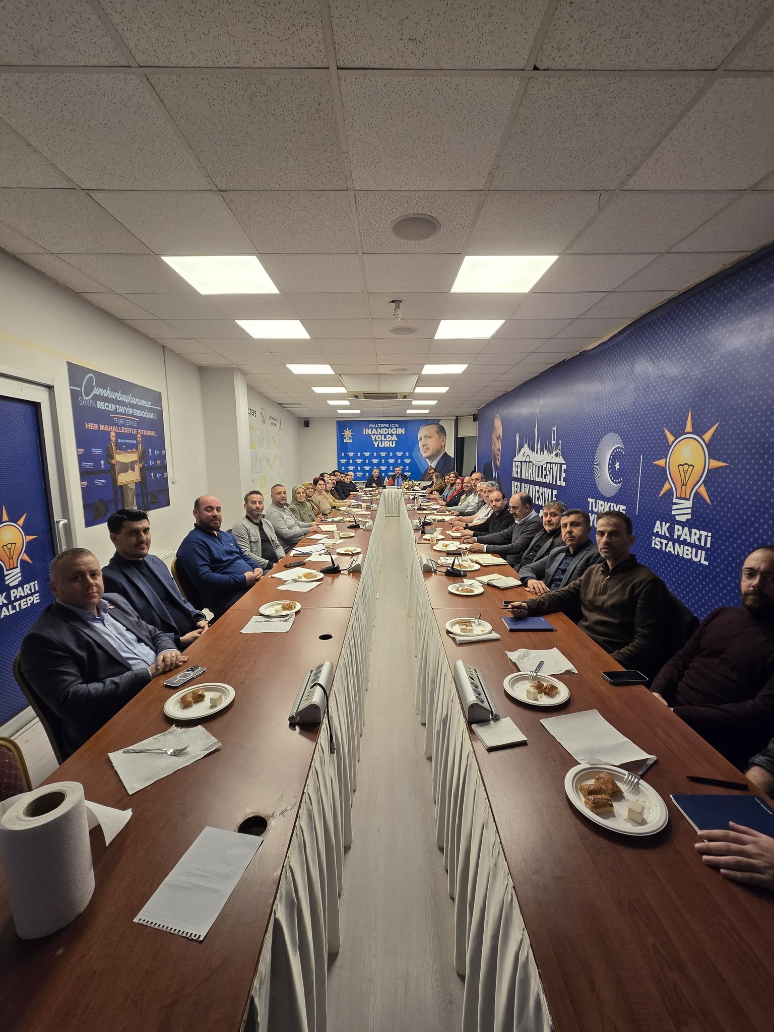 Haftalık Olağan Yönetim Kurulu Toplantısı: Stratejik Planlama ve Koordinasyon