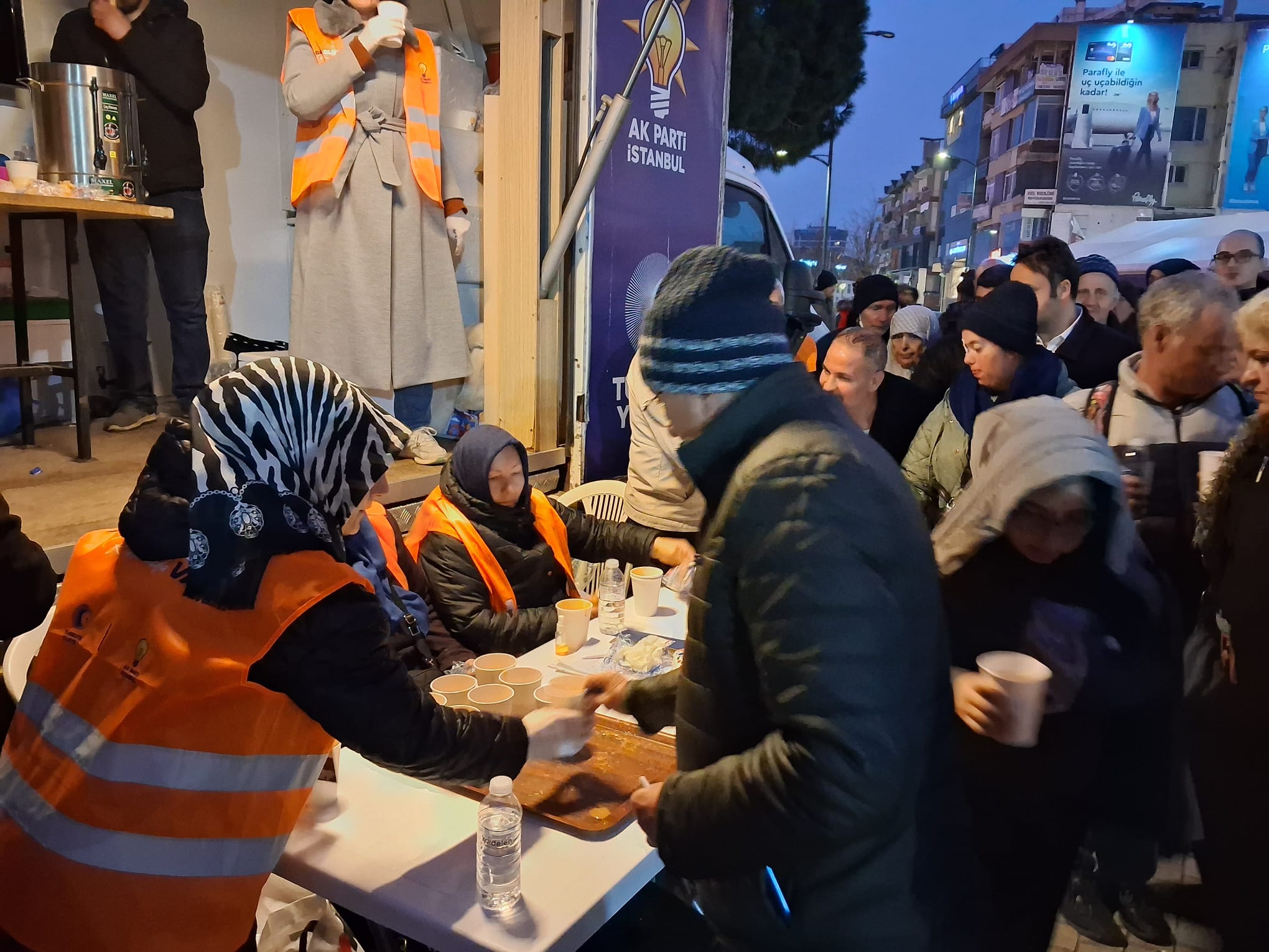 AK Parti Maltepe’den Ramazan Seferberliği: İftar Öncesi İkram, İftar Sonrası Gönül Sohbetleri